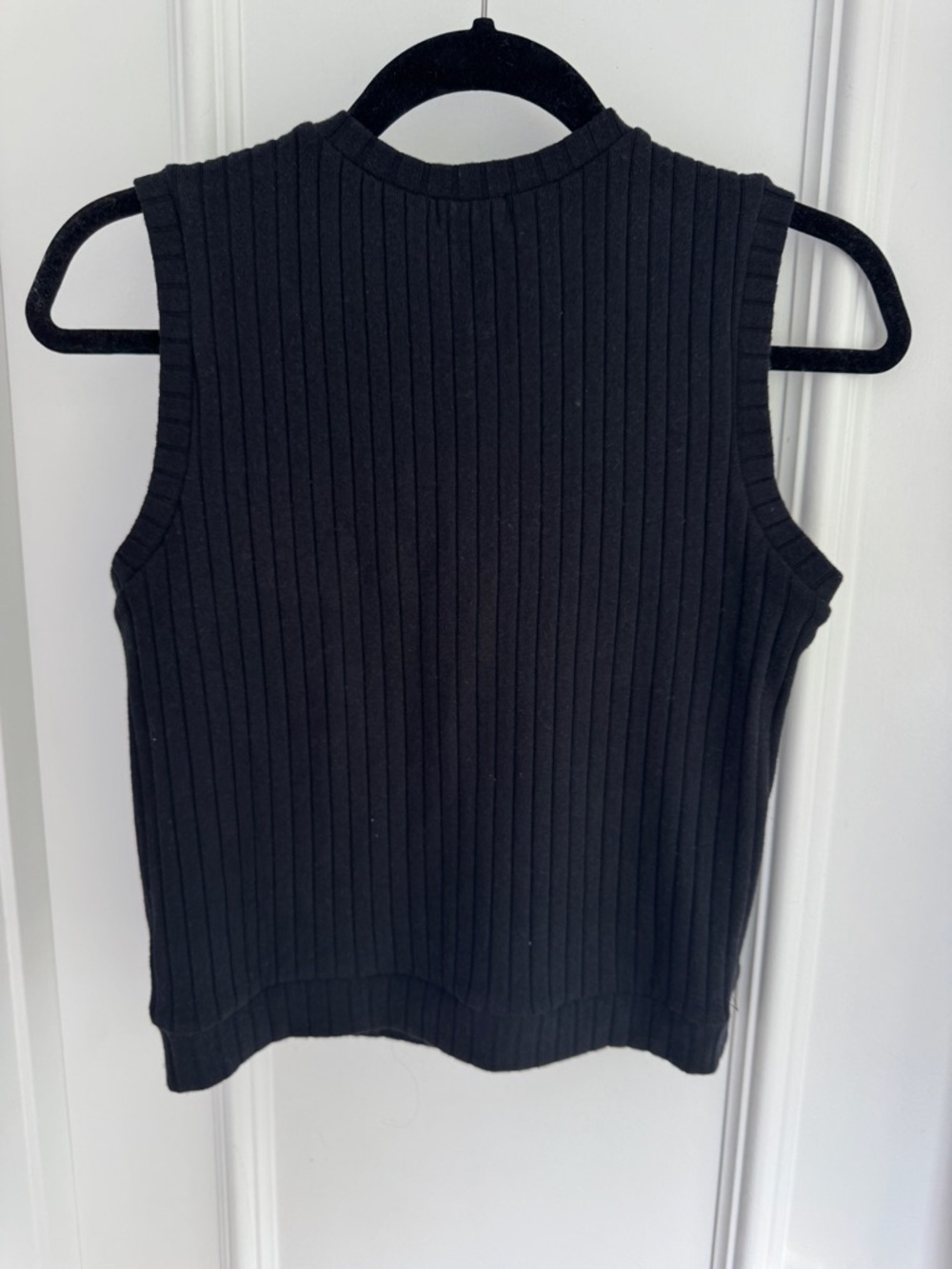 Donni The Sweater Rib Shell Size Small - Picture 8 of 8
